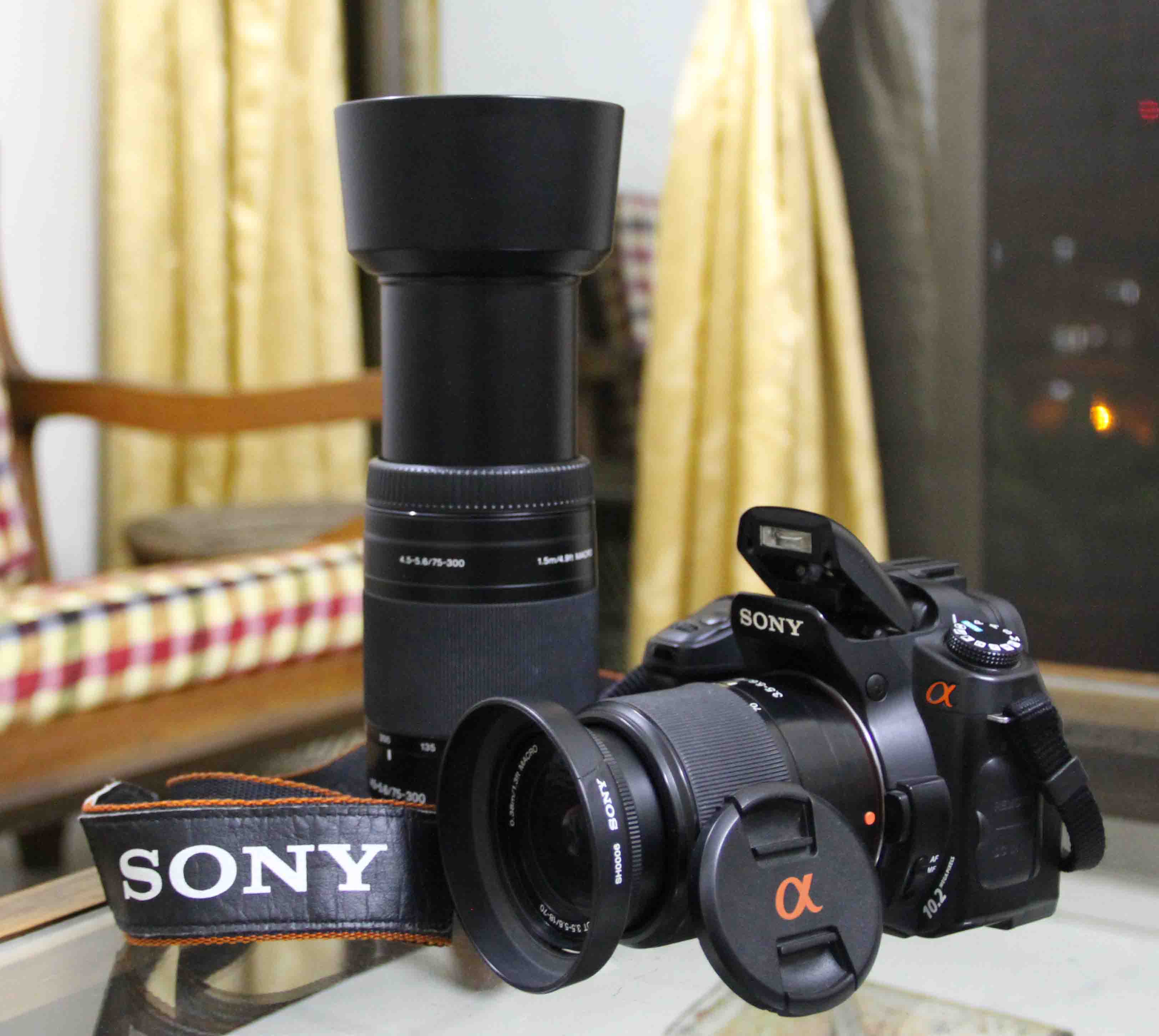 Sony A200 DSLR Camera with 18-70mm and 75-300mm Macro lens large image 0