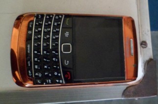 Blackberry Bold 9700 Golden Edition only at 8800
