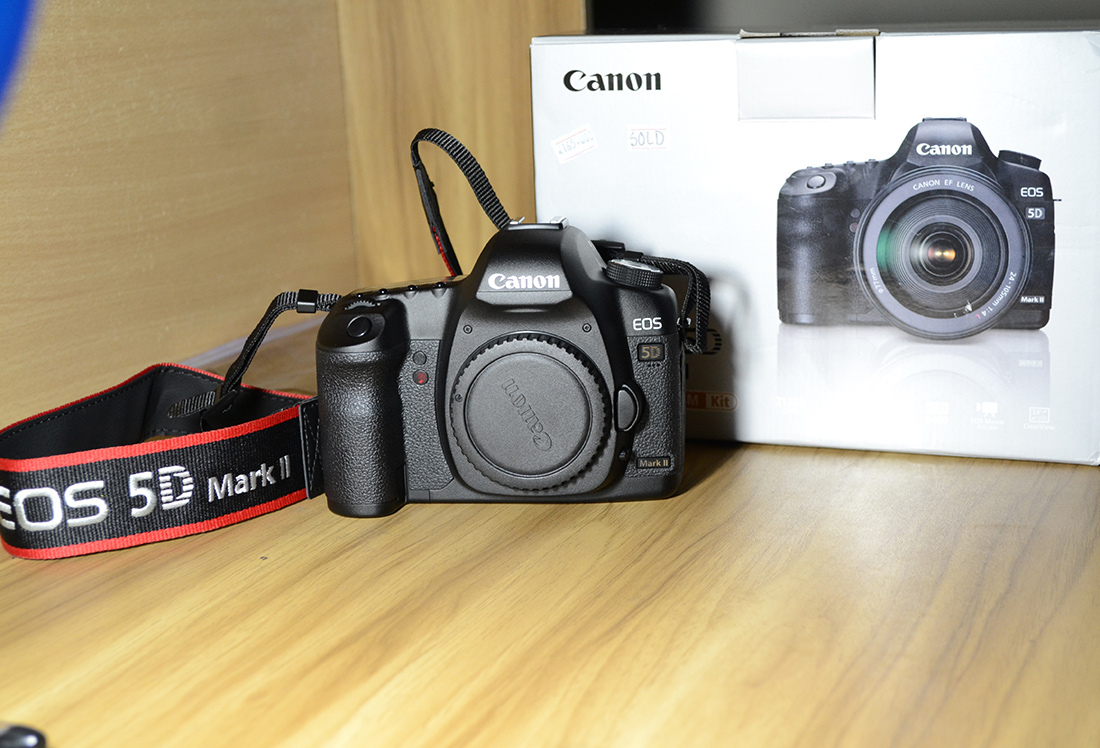 Canon 5D Mark II Body with 7 month Warranty large image 0