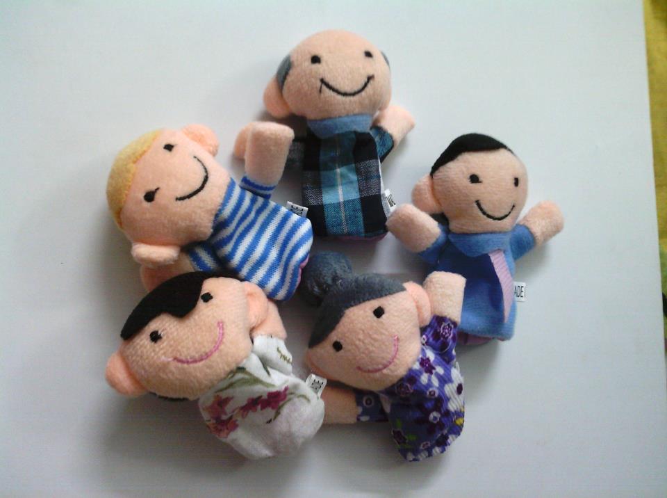 Family Finger Puppets large image 0