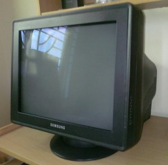 Samsung 17 inch Flat CRT Monitor for Sale