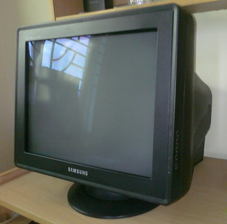 Samsung 17 inch Flat CRT Monitor for Sale large image 0