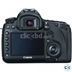Canon EOS 5D Mark III with Canon 24-105mm