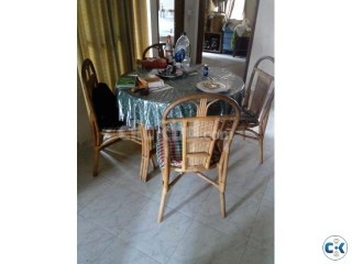Round Dining Table with 4 pieces of Chairs Made of Cane Bam 