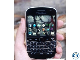 New BlackBerry Bold 9900 Touch Type Full Box