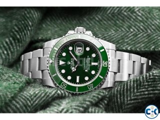 Rolex Submariner Date Green Bezel with box warranty