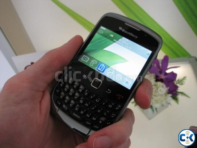 BlackBerry Curve 3G 9300 large image 0