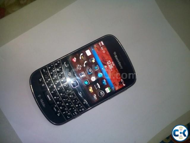 Blackberry 9900 BOLD Touch-n-type sale Price negotiable  large image 0
