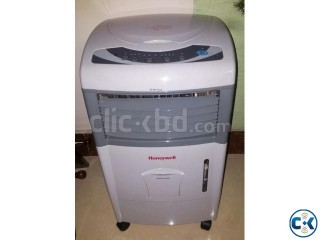 Honeywell air cooler with 7 month warranty