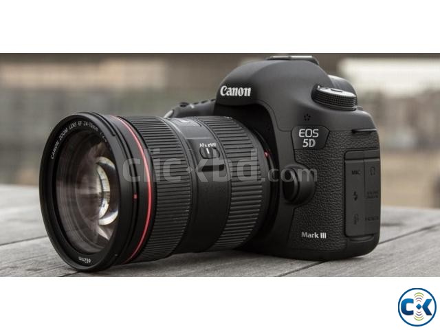 CANON EOS 5D Mark III Camera with 24-105 mm Lens large image 0