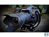 Nikon D7000 DSLR Camera with 18-105mm Lens