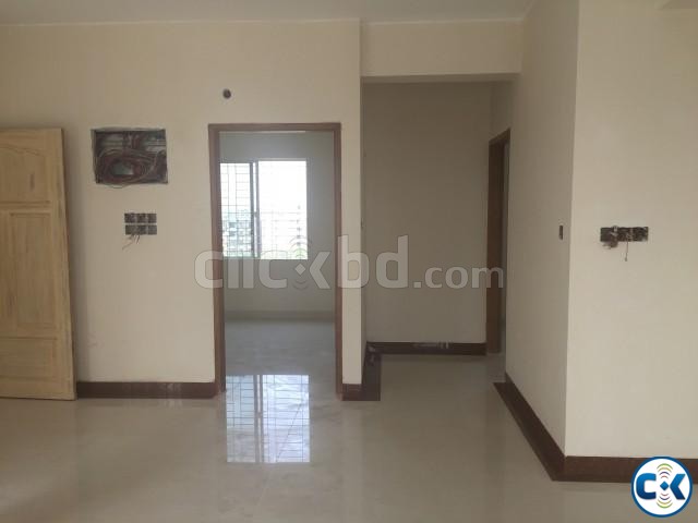 100 ready south faced Flat sell in Bashundhara R A large image 0