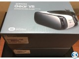 Brand NEW INTACT Samsung Gear VR CAME FROM USA