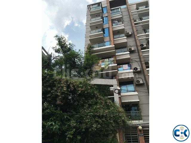 South facing airy spacious 4 bed apt in Uttara large image 0