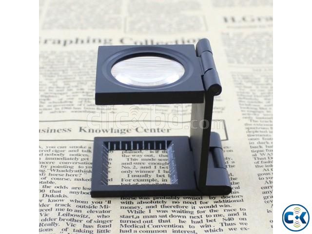 Thread Counting Magnifier Glass with Light Scale Textile large image 0
