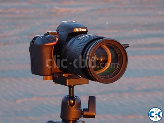 Nikon D5500 Expeed 4 Processor 24.2MP 18-55 mm DSLR Camera large image 0