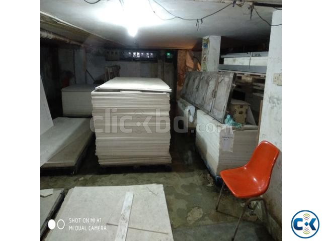 1800Square Feet for GO-DOWN Small Factory Car Parking large image 0