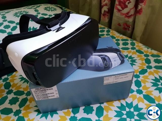 SAMSUNG S7 EDGE 32GB WITH GEAR VR large image 0