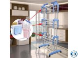 spray painting clothes hanger