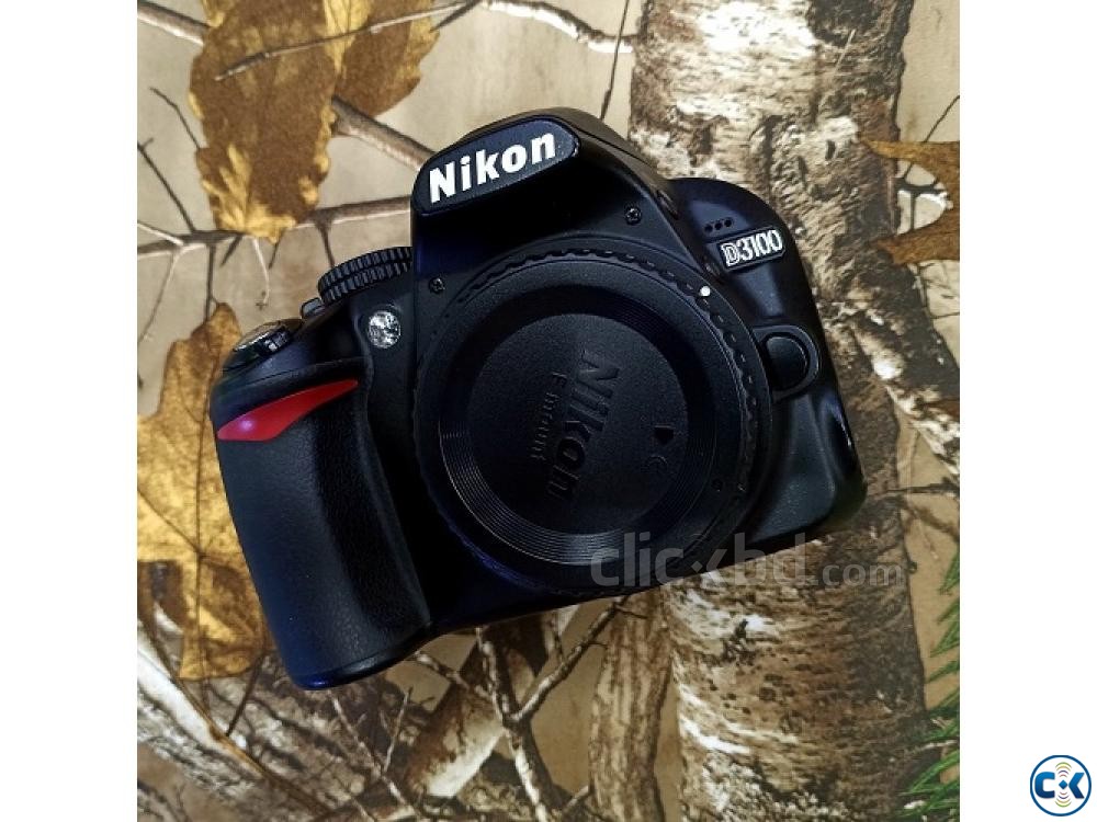 Nikon D3100 DSLR Camera with AF-S 18-55mm II ED Zoom Lens large image 0
