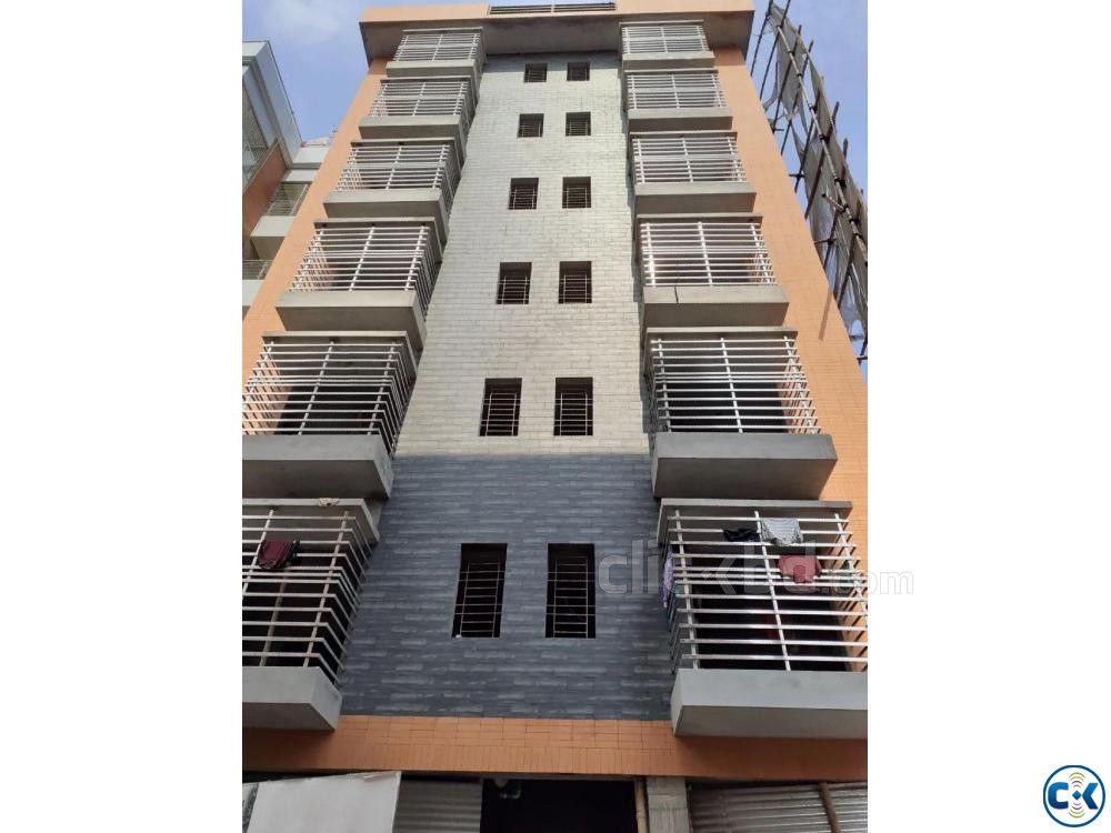 1050 sq. ft Flat for sell Aftabnagor in Block A 30 second large image 0