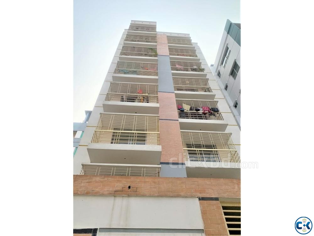 1400 sqft Lucrative Apartment at Block F Bashundhara. large image 0