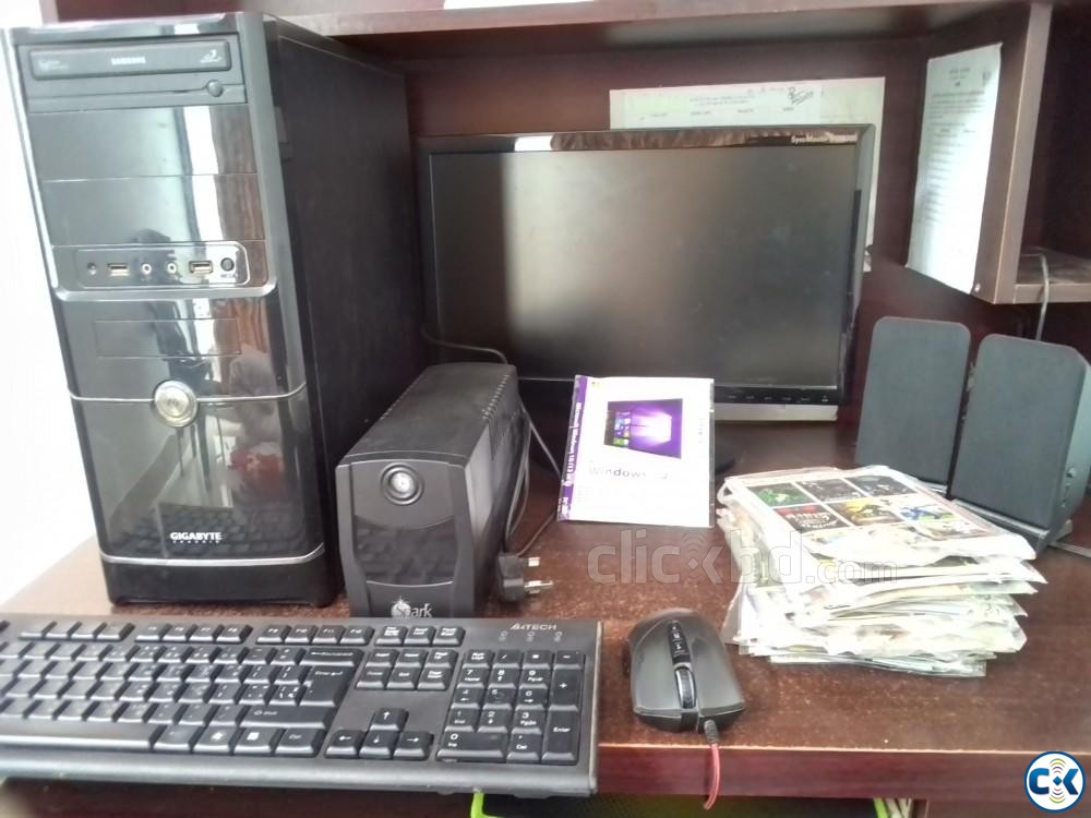 Intel Gaming pc Monitor UPs and all accessories large image 0