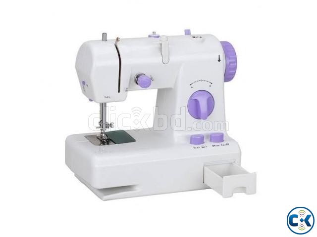 Sewing Machine large image 0