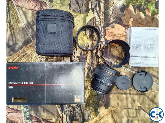 Sigma 85mm f 1.4 EX DG FX Format Prime Lens for Nikon Mount large image 4
