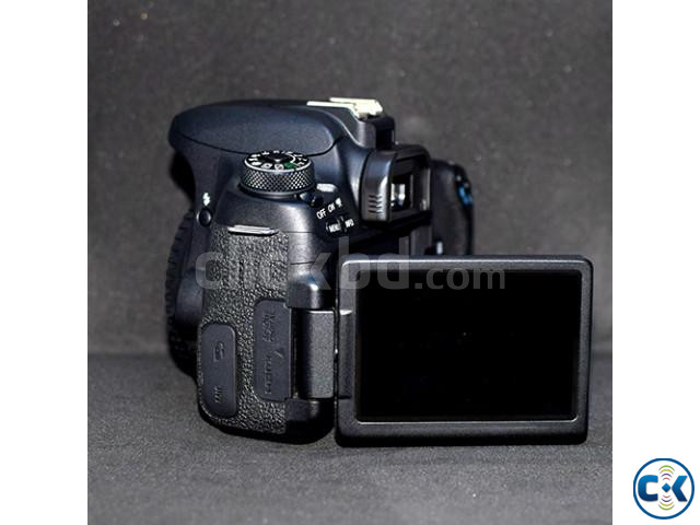 Canon EOS 760D DSLR Camera Body Only - Black large image 1