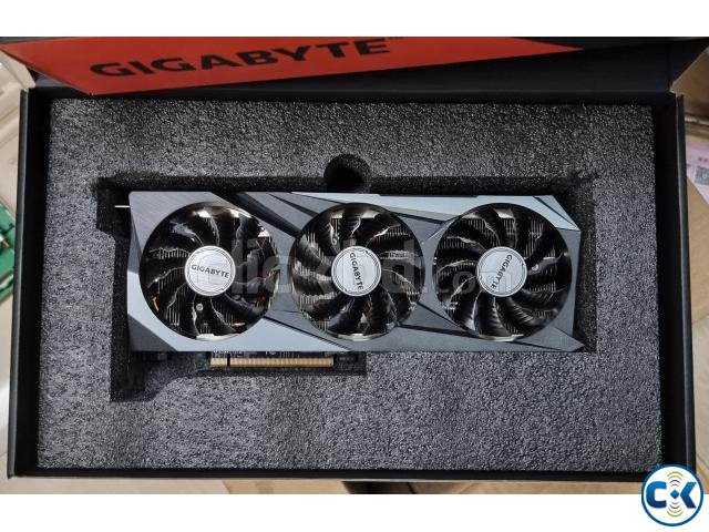 GIGABYTE AMD REDEON RX 6800 GRAPHICS CARD large image 0