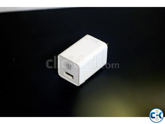 original OnePlus 20W Charger DC0504A1 large image 2