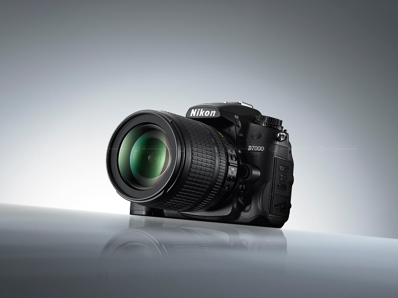 Nikon d7000 with 18-105vr kit lense large image 0