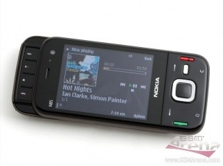 NOKIA N-85 ALMOST 100 BRAND NEW. 2 MONTHS USED.