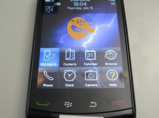 Blackberry Bold 9000 with acces-- 300