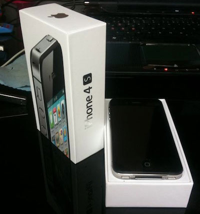 Apple Iphone 4S for any GSM Carrier FACTORY UNLOCKED large image 0