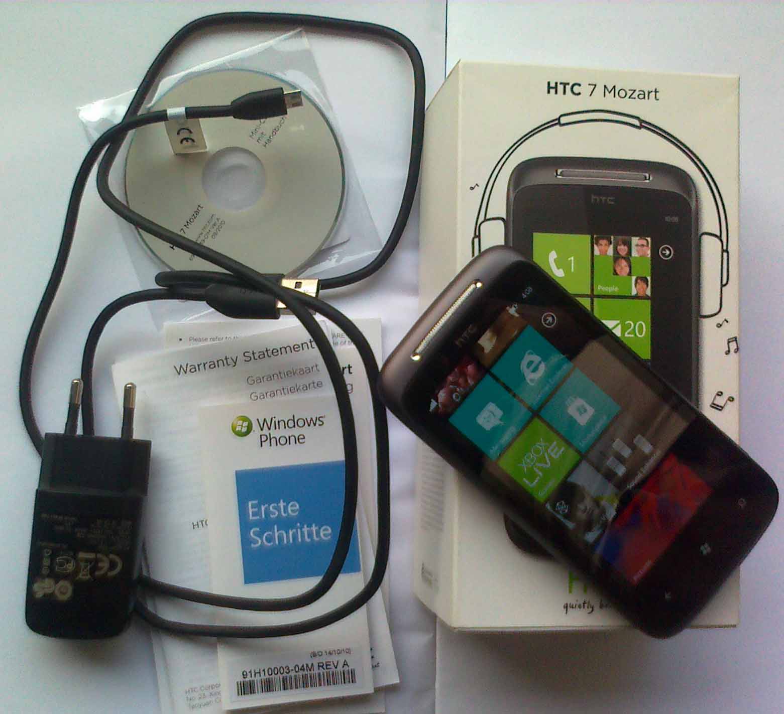 HTC 7 Mozart 16GB Only 2 months used With all accessories large image 0
