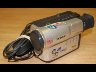 Samsung cam recorder Hi8. URGENT SELL 