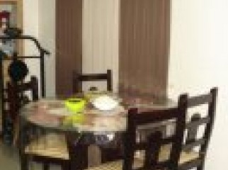 Round glasses dining table set