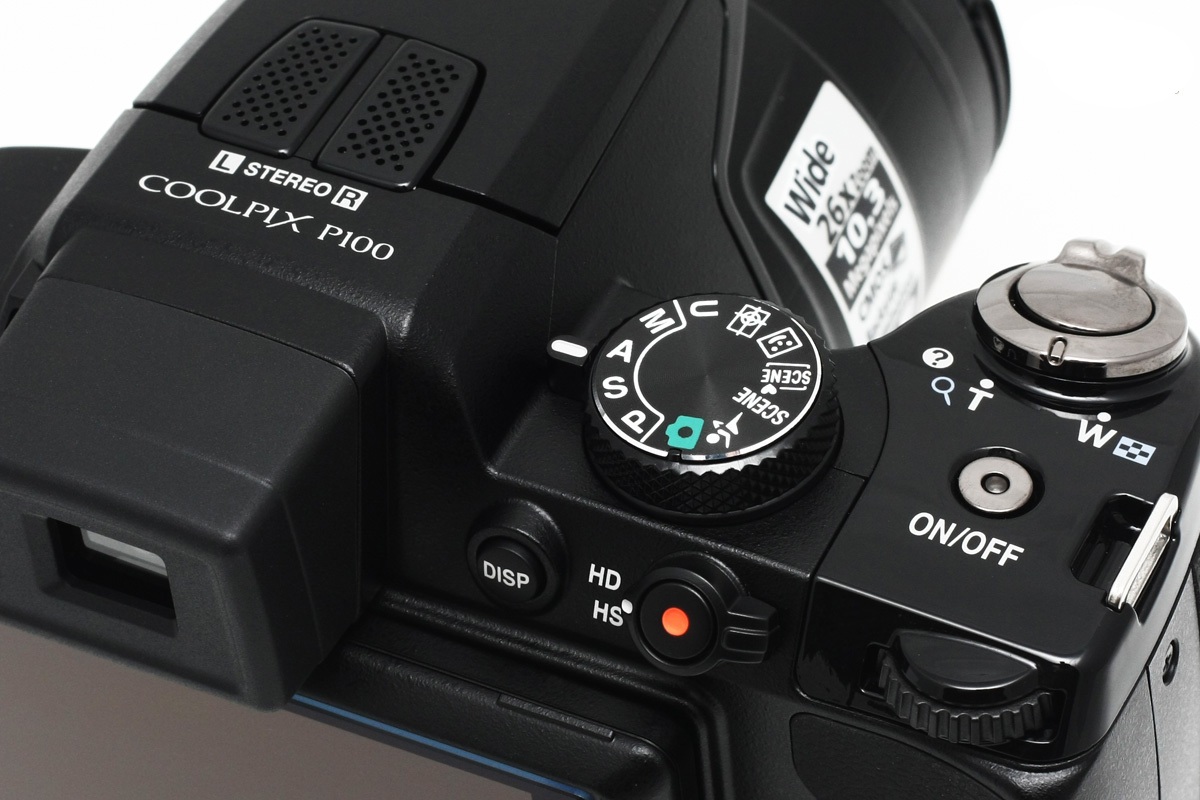 Nikon P100 26x Optical Zoom 10.3 MP CMOS Semi DSLR with box large image 1