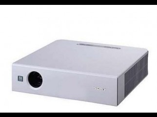 Sony VPL-CS6 Projector