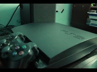 PlayStation 3 Slim 160GB Samsung 20.5 LED Monitor