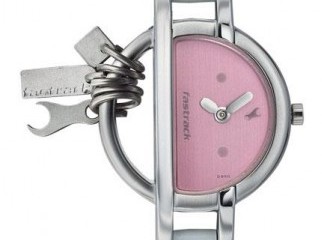 BOXED BRAND NEW FASTRACK LADIES WATCH
