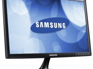 Samsung 19 LED Monitor