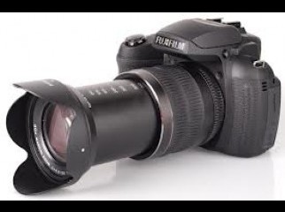 FujiFilm FinePix HS30EXR 30x Optical Zoom Camera