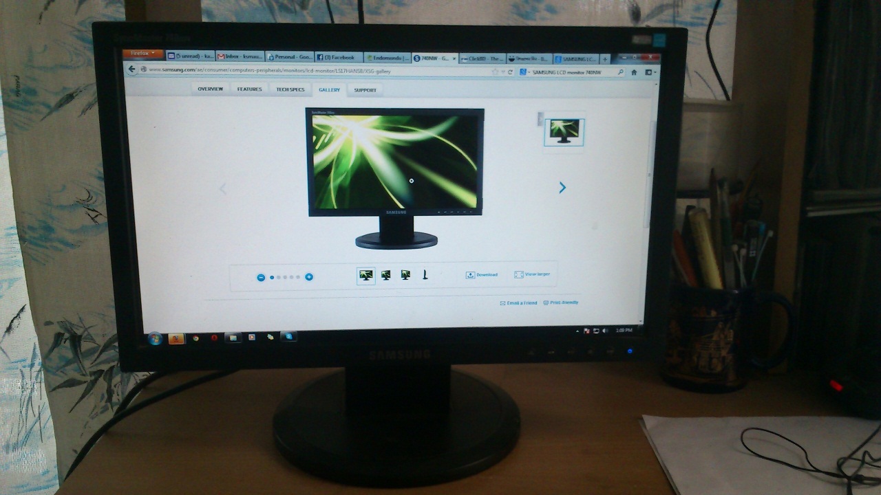 Samsung LCD Monitor 740NW 17 Wide large image 0