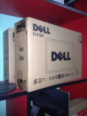 Dell 19 LED wide intake box Model E1912H..