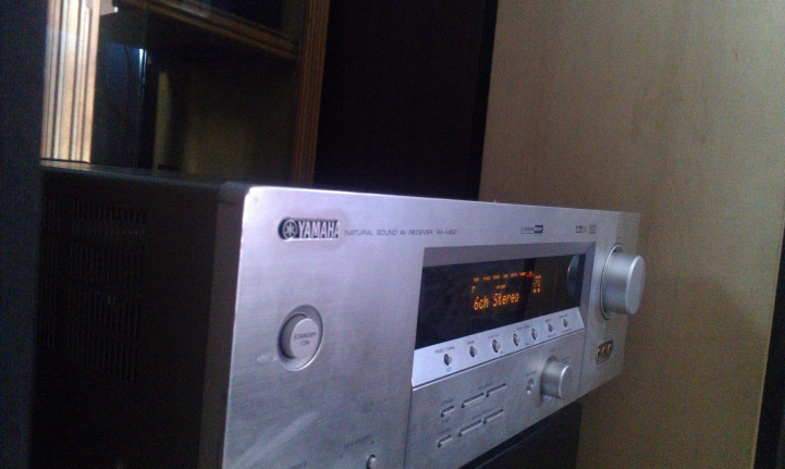 YAMAHA HIGH PERFORMANCE DTS 7.1 CHANNEL RECEIVER. large image 0