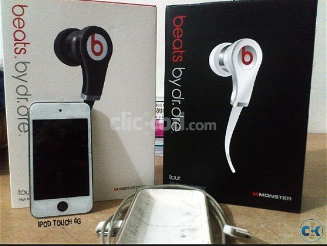 ipod 4g white 8gb with beats headphone large image 0