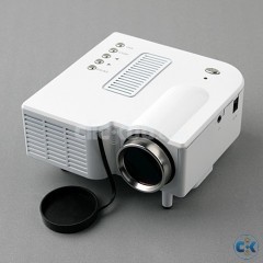 mini projector brand new and intact